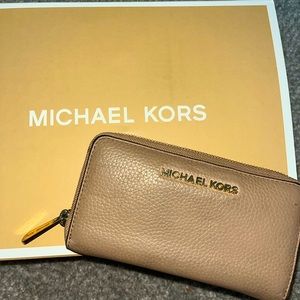 Michael Kors Tan Wallet
